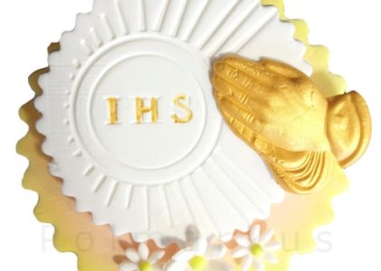 Ozdoby na tort komunijny – poradnik po estetyce i oprawie wypieków